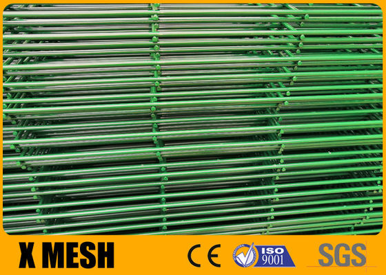 Tel Çapı 5mm Metal Hasır Eskrim RAL 6005 Yeşil 3d Çit Panelleri