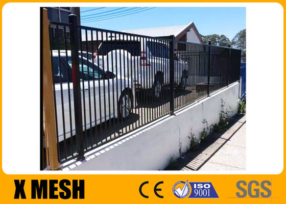 W 96'' H 72'' Askeri Üs 3 Raylı Dekoratif Metal Çit