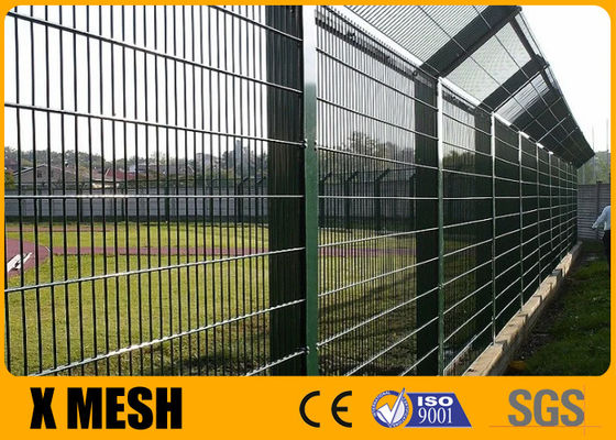 Sıcak Daldırma Galvanizli Tırmanma Önleyici Örgü Çit Uzun Ömürlü Çift Tel Panel 50 × 200mm